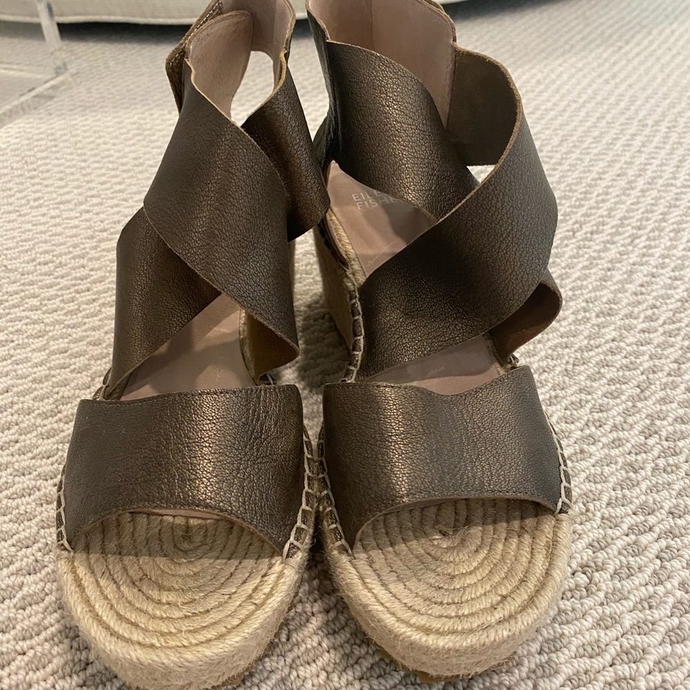 Eileen Fisher “Willow” wedged espadrilles size 8